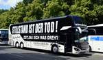 Setra S 531 DT von Prima Klima Reisen aus Berlin bei der Bus Demo in Berlin am 17.06.2020.