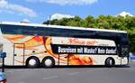 Van Hool TD 925 Astromega von Komm mit Morent GmbH & Co KG aus Eibau Sachsen bei der Bus Demo in Berlin am 17.06.2020.