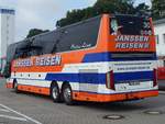 van-hool-txxx/646875/van-hool-tx18-von-janssen-reisen Van Hool TX18 von Janssen Reisen aus Deutschland im Stadthafen Sassnitz.