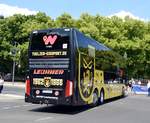 Van Hool TX27 astromega von Lechner Busreisen GmbH aus Irschenberg, Bayern bei der bus Demo in Berlin am 17.06.2020.