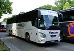 VDL Futura von Hennecke Touristik GmbH & Co KG aus Arnsberg, NRW bei der Bus Demo in Berlin am 17.06.2020.