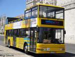 carris / Yellow Bus Lissabon ~ Wagen 176 ~ 44-LV-56 ~ ex. BVG, Berlin - Wagen 3048 (B-V 3048) ~ MAN ND 202 ~ 30.04.2015 in Lissabon / Portugal