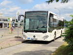 Abfahrt des Daimler Citaro von Bus Verkehr Berlin KG (BVB) als Parkplatz Shuttle vom Regionalbahnhof Berlin Flughafen Schönefeld am 14.