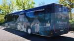 Iveco Crossway vom Busunternehmen WOLF steht im April 2026 in Bad Kissingen