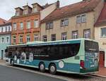 Setra S 418 LE als Linienbus der RVSOE steht an einer Haltestelle in Willsdruf im Dezember 2024