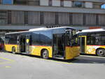 Postauto – Volvo 8900 (GR 162 982) am Bahnhof in Ilanz am 9.8.24