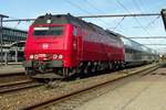 DSB 1533 schiebt ein Regionalzug nach Österport aus Roskilde aus am 17 September 2020.