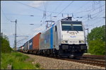 186 423-0  pcc rail  der Rurtalbahn Cargo mit einem Containerzug am 21.05.2016 am Abzweig Elbbr�cke in Magdeburg (NVR-Nummer 91 80 6186 423-0 D-Rpool)