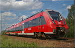 DB Regio 442 134-3 war am 09.08.2017 durch die Berliner Wuhlheide auf dem Weg zum Bahnhof (Berlin) Schönefeld Flughafen um dann als Verstärker den Dienst aufzunehmen