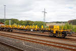   Langschienenwagen 281 aufbauend auf einen 4-achsigen Drehgestellwagen der Gattung Skks, 33 80 4662 082-3 D-LOG als Endwagen zur Langschienentransporteinheit TE 342 der Bauart Robel der Vossloh