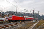 Die 146 005-4 (91 80 6146 005-4 D-DB) der DB Regio NRW schiebt den RE 9 (rsx - Rhein-Sieg-Express) Siegen - Kln – Aachen, am 23.12.2021 vom Bf.