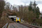 Nun fahren die Triebwagen der HLB RB 96 „Hellertalbahn“ auch endlich wieder den Bahnhof Herdorf an.