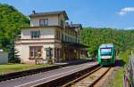 Der Bahnhof Balduinstein, an der KBS 625 - Lahntalbahn (km 61,4), am 05.05.2013.