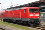 Renntrabbi 112 111 mit RE5 von Rostock Hbf nach Lutherstadt Wittenberg kurz nach der Ankunft im Rostocker Hbf.19.08.2011