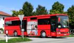 Wie mehrere Busse seiner Flotte hat Hinmüller Reisen aus Oberflossing bei Polling diesen Setra S 315 UL im Design der RVO / DB Oberbayernbus gestaltet und mit einer Werbefolie der Jugendfeuerwehr