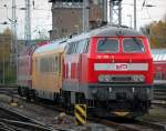 218 390-3+Messbchse und MEG-U-Boot 302(229 173-0)abgestellt im Rostocker Hbf.30.10.2013