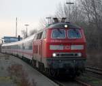 218 397-8 mit IC 2903 von Hamburg Hbf nach Puttgarden bei der Einfahrt im Bahnhof Puttgarden,Grund fr den Einsatz war Teilausfall vom ICE 33.