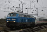 218 056-1(218 454-7)mit IC 2261 von Greifswald nach Hamburg Hbf am 25.01.2026 im Rostocker Hbf