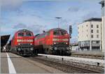 Die DB 218 432-3 und 438-0 mit ihren RE/IRE Aulendorf und Lindau in Friedrichshafen Stadtbahnhof.