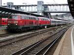 218 436-4 und 218 834-1 mit ÖBB EC in Ulm am 04.01.2020.