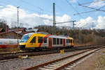   Der VT 203 (95 80 0640 103-7 D-HEB), ein Alstom Coradia LINT 27 der HLB, ex vectus VT 203, erreicht als RB 90   Westerwald-Sieg-Bahn  (Westerburg - Altenkirchen - Au/Sieg - Siegen) am 07.03.2020 den