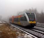 Nebel in Herdorf: Stadler GTW 2/6 der Hellertalbahn kommt von Neunkirchen/Siegerland hier am 13.02.2011 kurz vor der Einfahrt in den Bahnhof Herdorf.