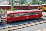 Der Uerdinger Schienenbus 798 752-2 (95 80 0798 752-1 D-EVG) der Eifelbahn Verkehrsgesellschaft mbH (EVG), ex BBG Stauden - Staudenbahn, ex VT 101 der Schienenverkehrsgesellschaft mbH in Stuttgart, ex