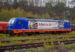 Die 187 666-3 „Erfurt lockt“ (91 80 6187 666-3 D-RDX), eine Bombardier TRAXX F140 AC3 LM der Raildox GmbH & Co. KG (Erfurt), ist am 29.04.2021 in Betzdorf (Sieg) abgestellt.

Die TRAXX F140 AC3 LM wurde 2019 von Bombardier in Kassel unter der Fabriknummer 35596 gebaut. Nach meiner Sichtung hat die Lok die Zulassung für Deutschland (D) und Österreich (A). Für Ungarn und Rumänien sind die Zulassungen noch nicht erteilt (H und RO sind durchgestrichen).
