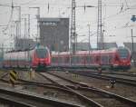 442 843-9(DB Regio AG-Region Nordost)abgestellt im Rostocker Hbf neben an stand wieder der schadhafte Flirt.20.03.2015