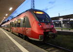 442 856 stand am Morgen des 02.06.2024 um 03.59 Uhr als S1 von Warnemünde nach Rostock Hbf im Bahnhof Warnemünde.