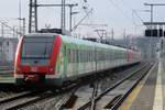 Werbetriebzug 422 556 verlsst am 30 Jnner 2018 Dsseldorf Hbf.