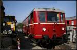 Zu Gast beim Bahnhofsfest ist 186 258-0 / DR VT 135 110 der BSW-Gruppe Traditionsgemeinschaft Bw Halle P an der Drehscheibe am ehemaligen Bw N�ldnerplatz (Bahnhofsfest Berlin-Lichtenberg 03.10.2010)