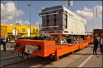 InnoTrans 2016 in Berlin: Flachwagen vom Typ H950 der italienischen Firma Gleisfrei s.r.l.. Der 2-achsige Wagen ist zum Transport von Containern und Gleisbauwerkzeugen gedacht. Er ist auch bei der �BB Infra im Einsatz. Der Wagen erf�llt die Norm TSI 2013, hat eine Ladef�higkeit von 25 t bei einer Ladefl�che von 23 qm. Die H�he der Ladefl�che betr�gt 950 mm.