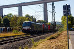 Die SIEMENS Vectron MS X4E – 664 / 193 664-0 (91 80 6193 664-0 D-DISPO) der BRCE - Beacon Rail Capital Europe (München) fährt am 21 September 2024 mit einem KLV-Zug durch Eiserfeld in