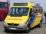 Mercedes Sprinter von Busunternehmen Manfred Scholz aus Deutschland in Stralsund.
