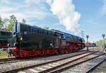 Die ölhauptgefeuerte Reko-Schnellzuglok 01 0509-8 (90 80 0001 509-3 D-PRESS) der PRESS Schnellzug-Dampflokomotive - Eisenbahn-Bau- und Betriebsgesellschaft Pressnitztalbahn mbH, ex UEF 01 509, ex