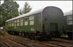 D-LDC 55 80 29-11 375-7 Dienst in Berlin-Schoeneweide, 20.09.2014
<br><br>
Beim 11. Berliner Eisenbahnfest war auch der Begleiterwagen des Lausitzer Dampflokclub e.V. auf dem Vereinsgelände abgestellt.