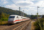   Der ICE 1 - Tz 102  Jever , mit den Triebköpfen 401 002-1 / 401 502-0, rauscht am 23.09.2020 ohne Halt durch den Bahnhof Marburg (Lahn) in Richtung Kassel.