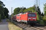 143 189 fuhr am 11.08.2018 ihre Ersatzgarnitur als RB 15277 nach Frankfurt (Main) Hbf, hier bei Wörsdorf.