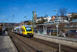 Der VT 255 (95 80 0648 155-9 D-HEB / 95 80 0648 655-8 D-HEB) ein Alstom Coradia LINT 41 der HLB (Hessische Landesbahn GmbH), am 11.03.2022, als RB 90  Westerwald-Sieg-Bahn  (Limburg a.