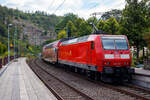 Die 146 001-3 (91 80 6146 001-3 D-DB) der DB Regio NRW schiebt am 15 September 2024, den RE 9 - Rhein Sieg Express (RSX) Siegen - Kln – Aachen, vom Bahnhof Kirchen (Sieg) weiter in Richtung