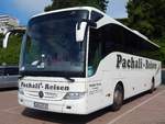 Mercedes Tourismo von Pachali-Reisen aus Deutschland im Stadthafen Sassnitz.