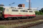 Am 26 Juni 2024 fahrt CBB 111 212 'LORELEY' langsam aus Oberhausen Hbf aus nach Köln.