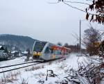 Ein Stadler GTW 2/6 der Hellertalbahn fhrt  am 21.01.2013 als RB 96 - Hellertal-Bahn (Dillenburg-Haiger-Neunkirchen-Herdorf-Betzdorf), hier zwischen Neunkirchen-Struthtten (km 91,0) und Herdorf.