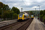 Zugbegegnung Dieseltriebwagen der HLB (Hessische Landesbahn GmbH) der Linie RB 93  Rothaarbahn  (Betzdorf – Siegen – Bad Berleburg) am 20 August 2024 im Bahnhof Kirchen (Sieg).