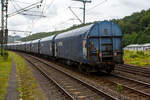 Und tschüss bis gleich in Herdorf, der vierachsiger Drehgestell-Flachwagen mit verschiebbarem Planenverdeck und Lademulden für Coiltransporte, 37 80 4668 122-7 D-VTG, der Gattung Shimmns-ttu