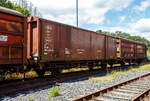 Privater gedeckter Güterwagen mit Schiebewänden der Gattung Hills, 10 80 2102 000-4, WEBA 02 (10 80 DB 210 2 000-4), der Westerwaldbahn (WEBA) abgestellt am 07 Juli 2024 auf dem Betriebshof