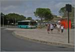 Etliche Busbahnsteige bietet der Busbahnhof von Valletta.