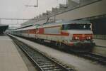 Am 23 Juli 1998 steht SNCF BB 15029 mit EC 'VICTOR HUGO' in LUxembourg Gare abfahrtbereit nach Paris Est.