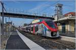 Der SNCF Z 31517 M und ein weiterer als Léman Express von Evian nach Coppet bei der Ankunft in Thonon les Bains.